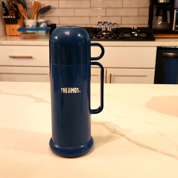 Thermos Other - Vtg Blue Plastic 1.0 Liter Hot/Cold Beverage Thermos Limited w/ Handle England